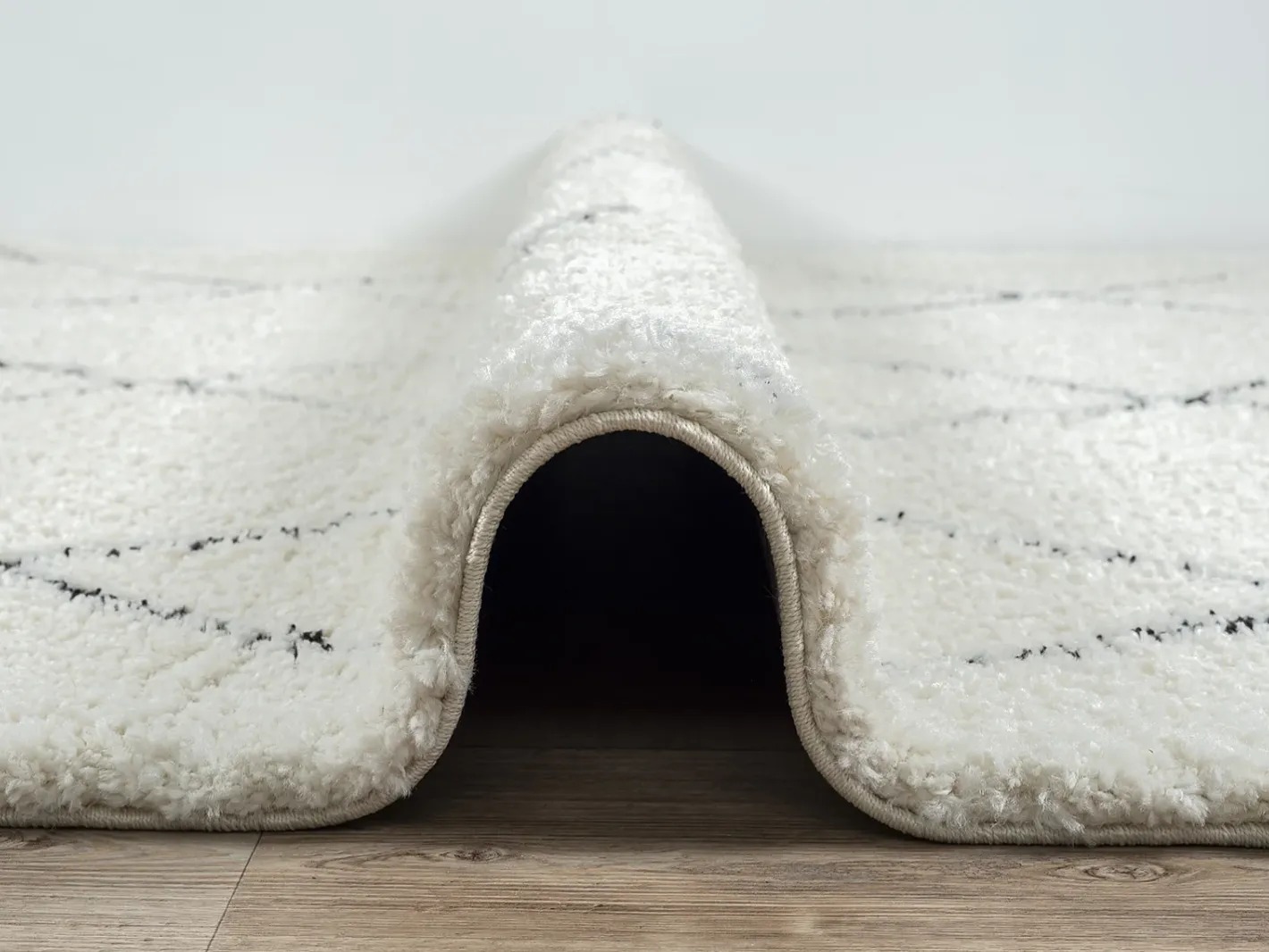 the carpet Alfombra De Salón-Alfombra Bahar Shaggy moderna patrón rombos, negro , 200 x 290 cm Blanco