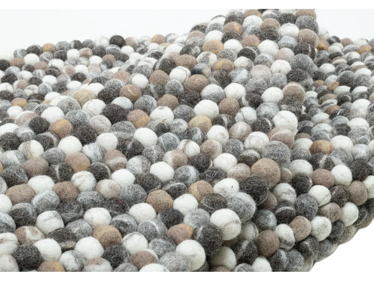 Hot Alfombra de bolas de fieltro hecha a mano 190x190 cm Naturaleza Multi Felty 2.2 Color natural claro