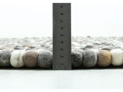 Hot Alfombra de bolas de fieltro hecha a mano 190x190 cm Naturaleza Multi Felty 2.2 Color natural claro
