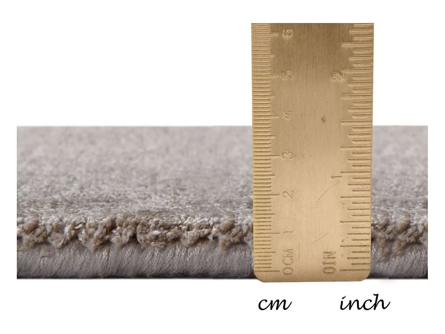 Alfombra de viscosa tejida a mano 65x135 cm Shine Beige Online