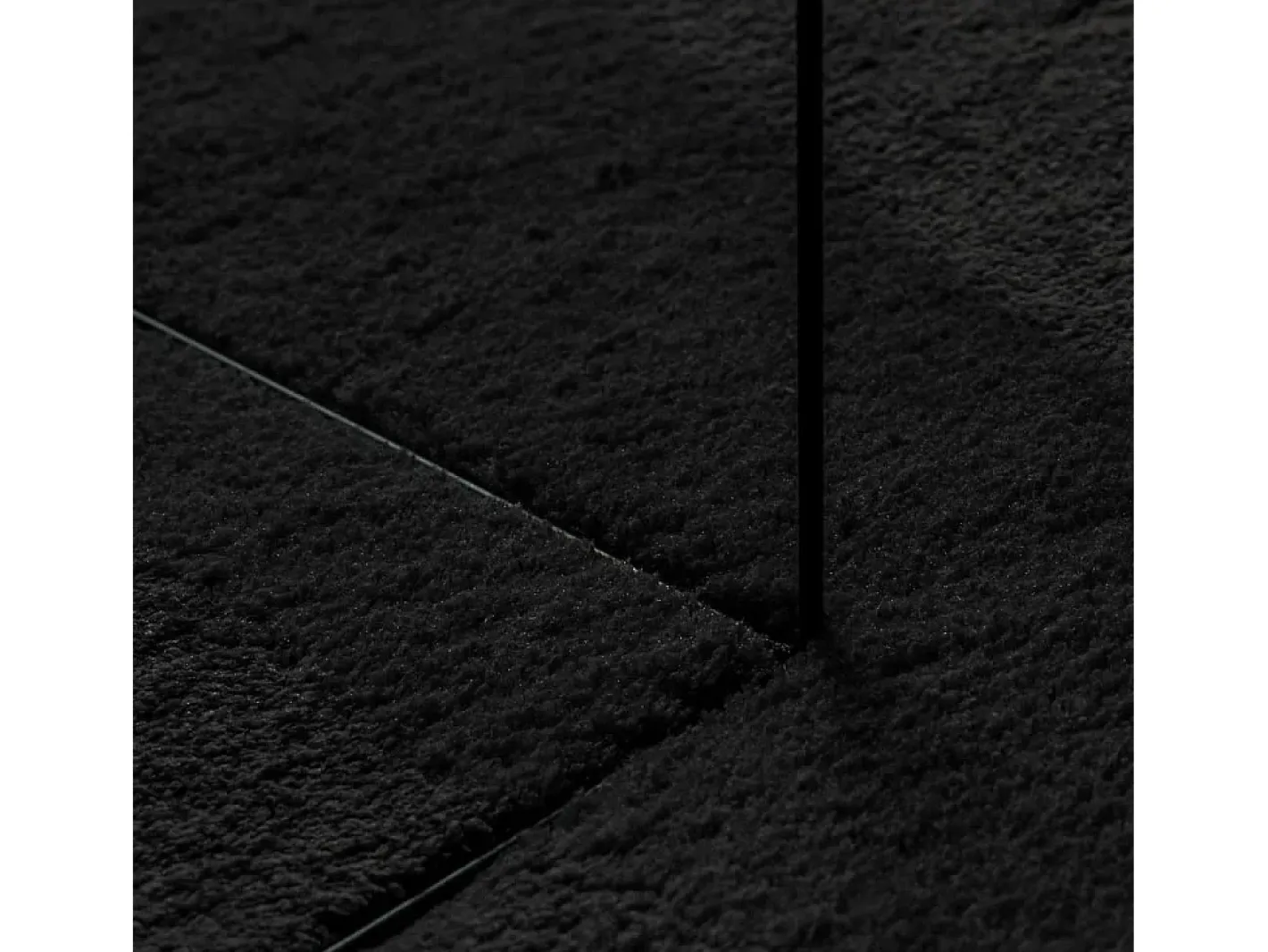 Alfombra HUARTE de pelo corto suave y lavable negra 240x340 cm Negro