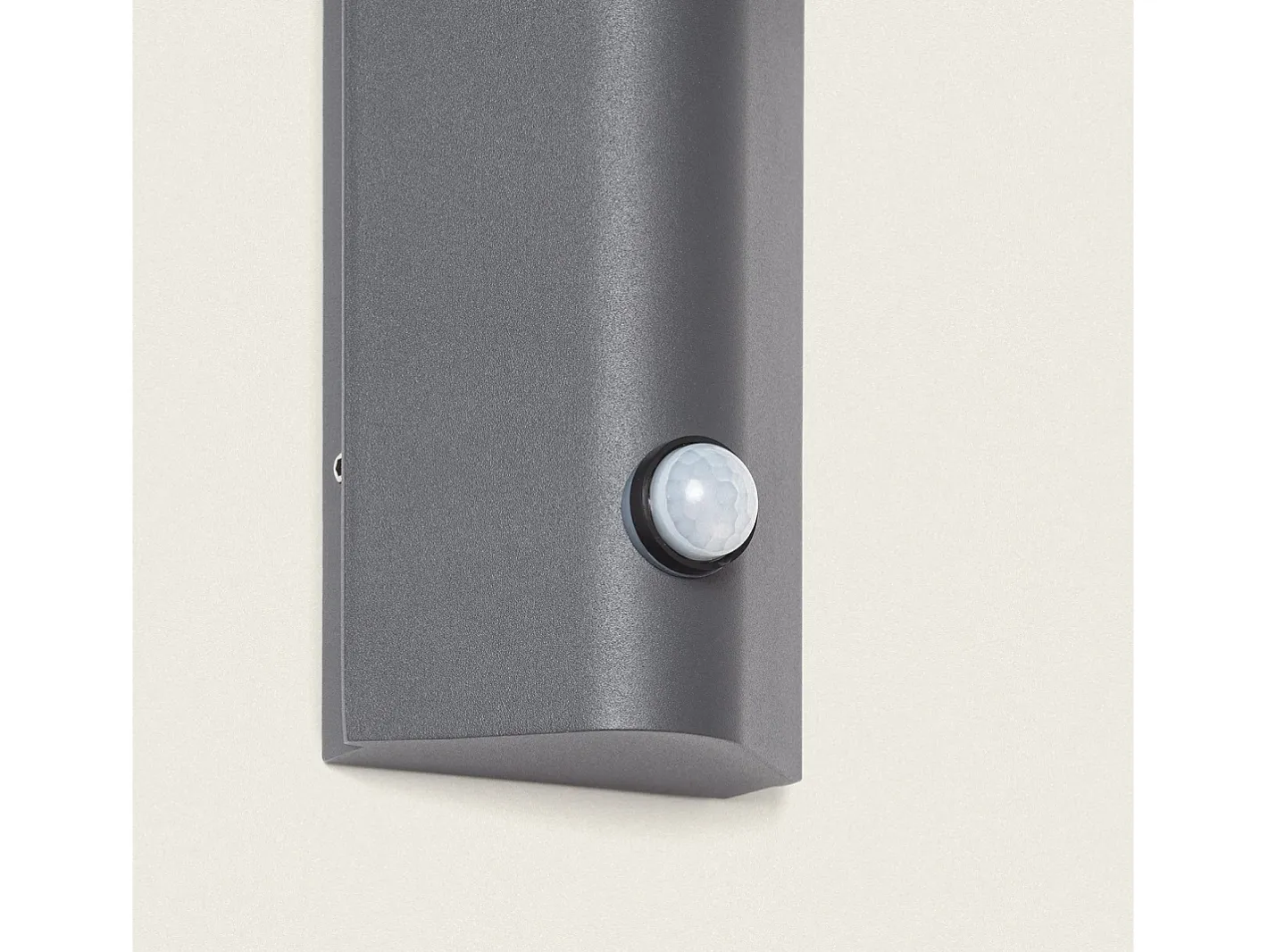 Discount Ledkia Aplique de Pared Exterior LED 12W Aluminio con Sensor de Movimiento PIR Abel Dos Focos Oscuro Gris
