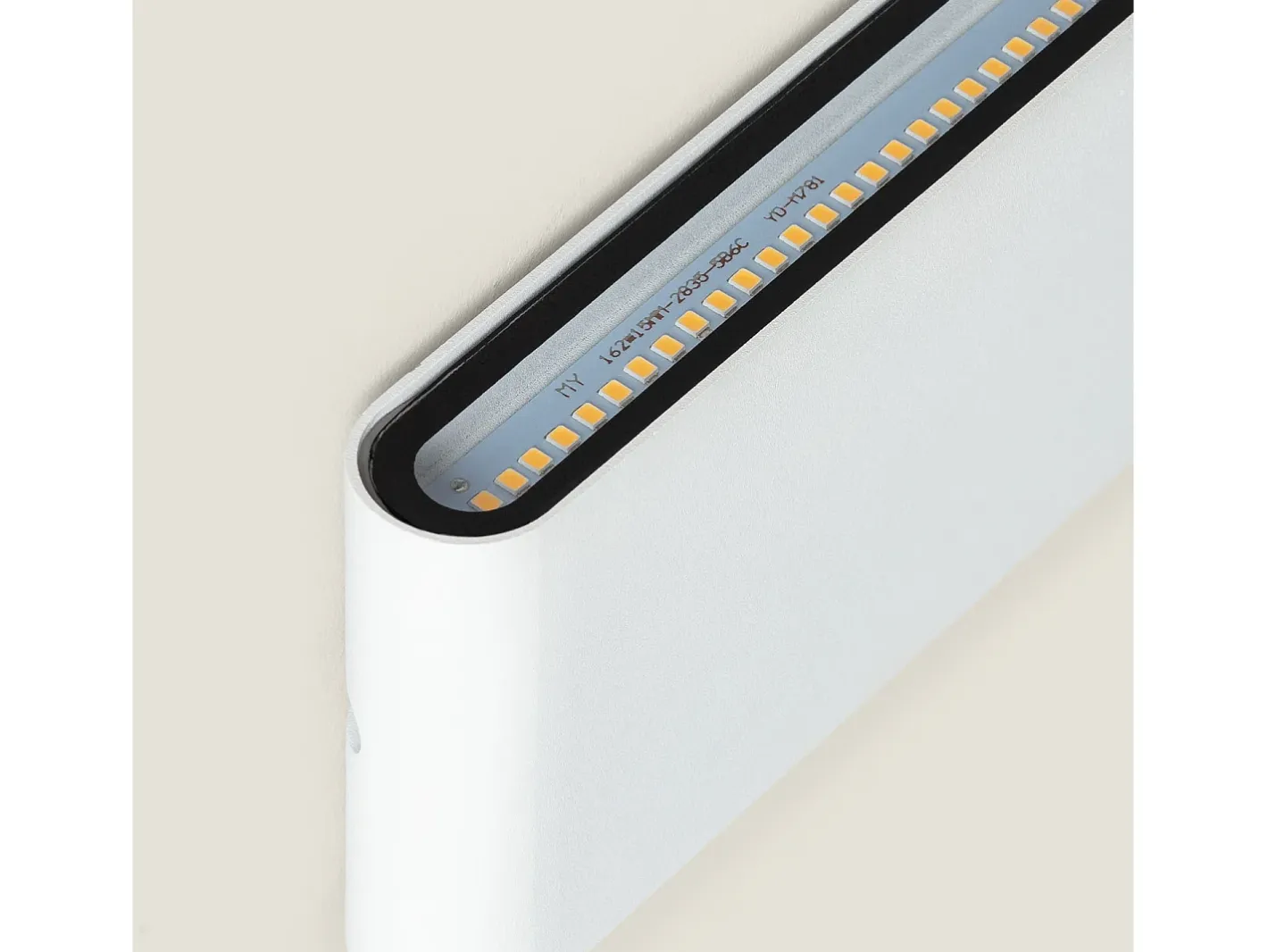 Ledkia Iluminación Exterior-Aplique de Pared Exterior LED 12W Aluminio Rectangular Iluminación Doble Cara Luming 2700K Cálido Blanco