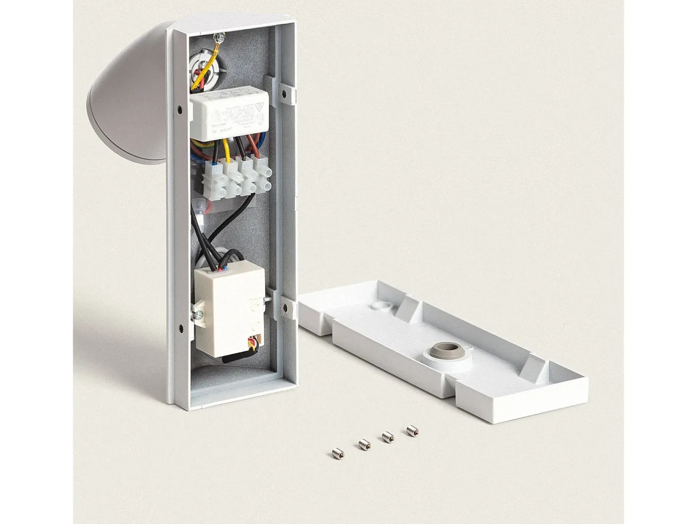 New Ledkia Aplique de Pared Exterior LED 6W Aluminio con Detector de Movimiento Abel Blanco