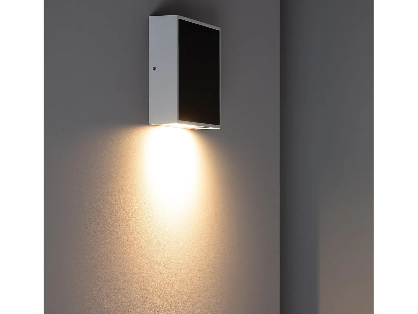 Ledkia Iluminación Exterior-Aplique de Pared Exterior LED 6W de Aluminio Roma 3000K Blanco Cálido Negro