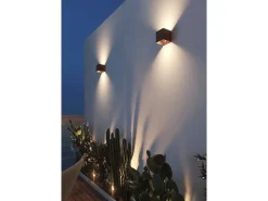 Iluminación Exterior-Aplique de pared LED Beneito Faure Lek Sensor con sensor de movimiento, 6 W, 3000 K, carga USB-C, IP54 - Lámpara de techo y pared negra Negro