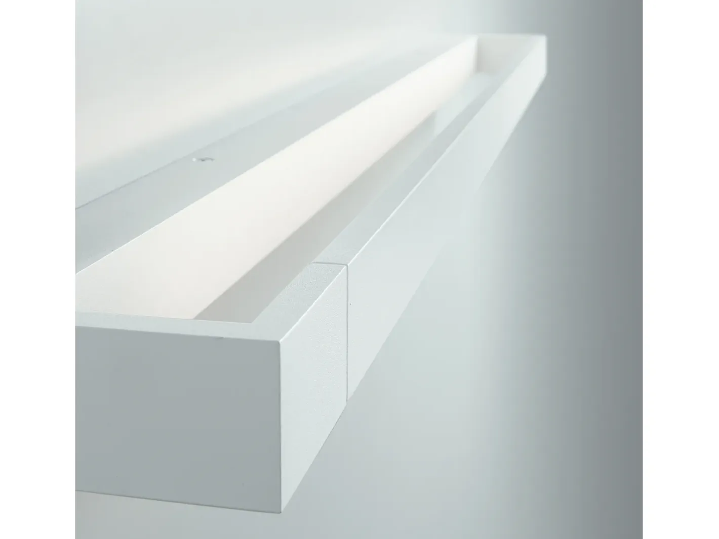 Aplique Para Pared-Aplique de pared TILT estilo moderno - L.60 cm- LED SMD 18W - 2165 lm y 4K 270 grados - aluminio y - IP44 Blanco