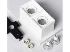 Ledkia Aplique de Techo Cuadrado Doble con Bombilla GU10 Space 2700K Cálido Blanco Best