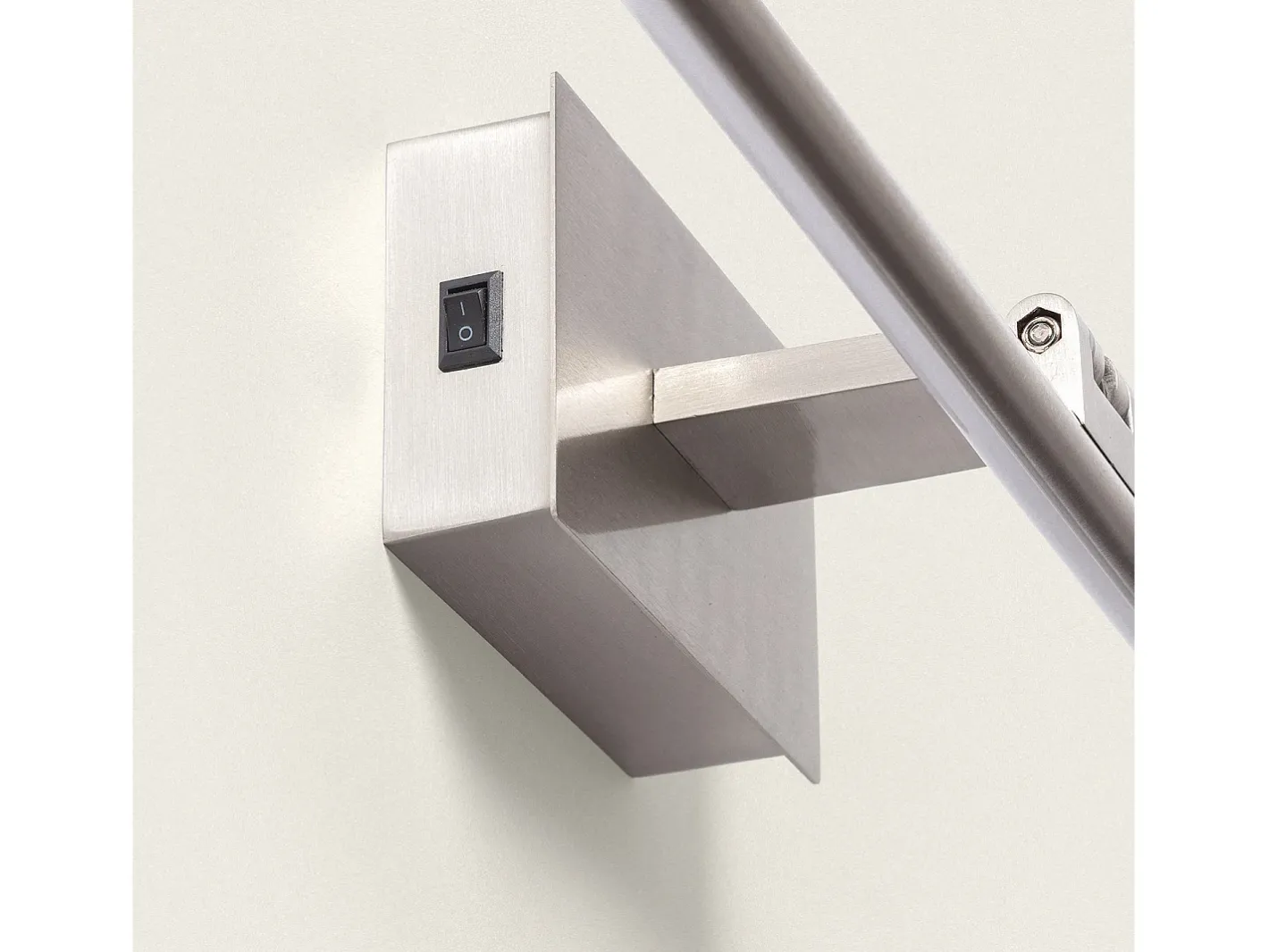 Ledkia Aplique Para Pared-Aplique para Cuadros LED 1.8W Slimlight con Batería Níquel Blanco