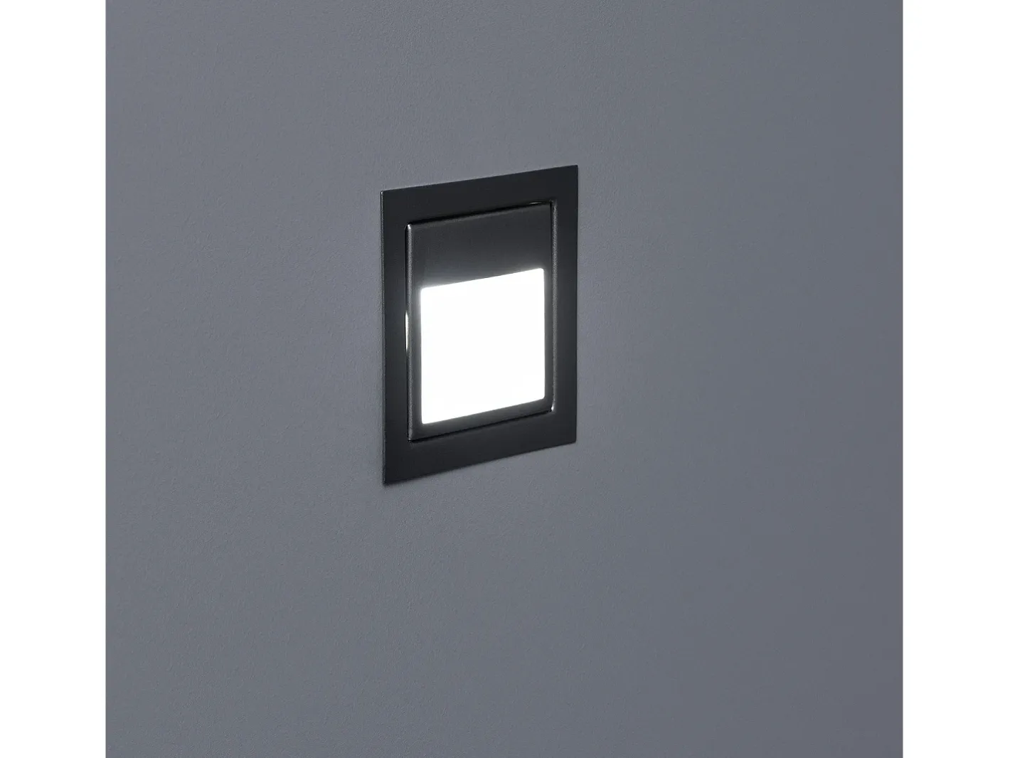 Ledkia Iluminación Exterior-Baliza de Pared LED 1.5W Empotrable Acero Larry 5000K Blanco Frío Plateado