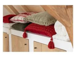 J-Line Ropa De Casa-Cojín rectangular de ganchillo con flecos de acrílico , 58 x 39 cm. Rojo