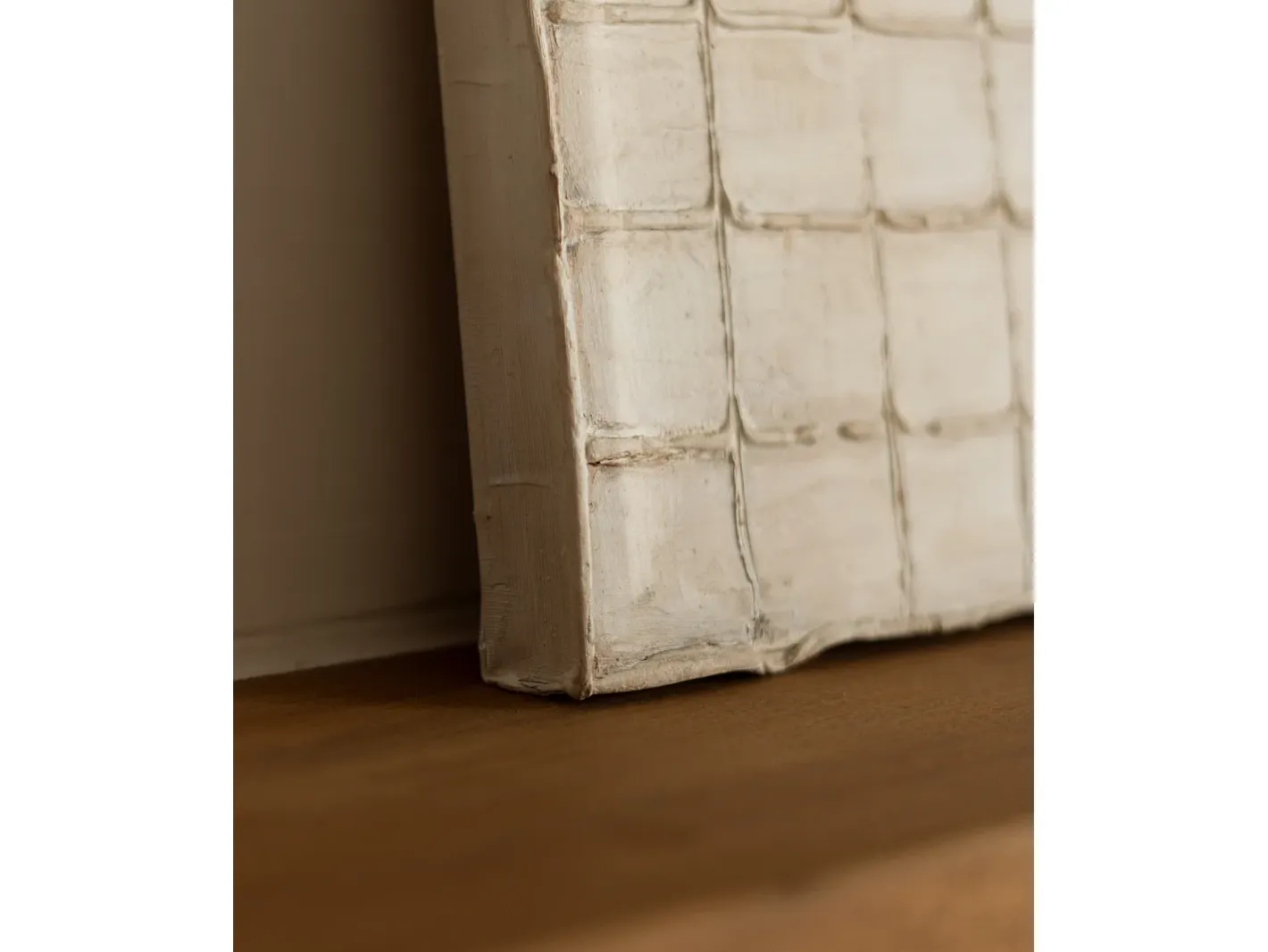 Outlet DECOWOOD Cuadro decorativo sobre lienzo de algodón con marco de madera negro pintado artesanalmente con pintura al oleo de 80x100cm - JAN - Beige