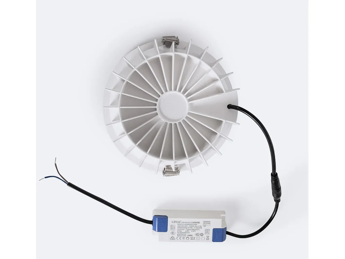 Ledkia Iluminación Exterior-Downlight LED 40W Circular Premium CRI90 Corte Ø 180 mm 2700K Blanco Cálido Transparente