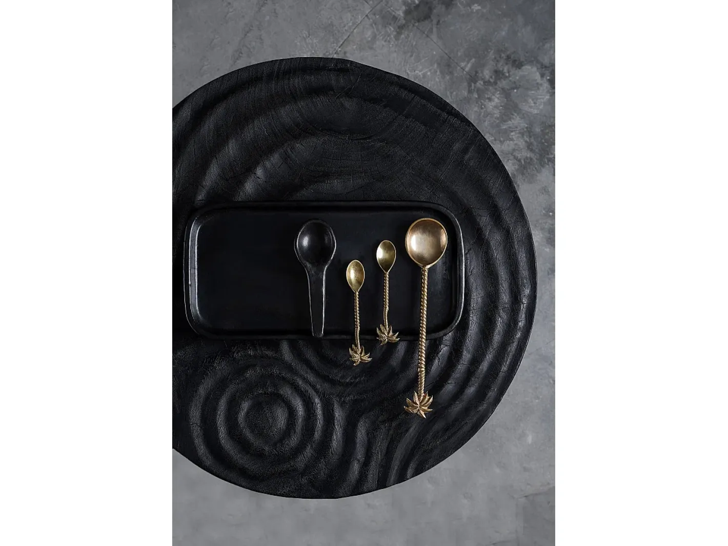 Sale Bazar Bizar El Plato De Tapas Quemado Negro