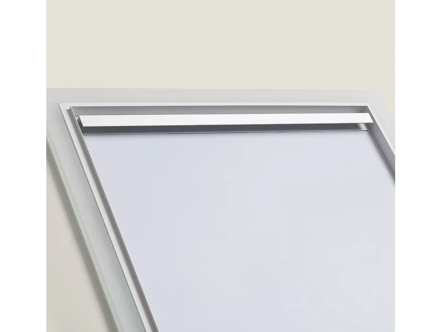Ledkia Espejo Baño con Luz LED y Antivaho 1500x600 mm Iria Seleccionable (Cálido-Neutro-Frío) Plateado Sale