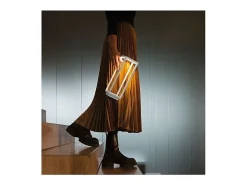 Farol de mesa para hogar LED 2,2w a pilas IP54 Azafrán 3000K 12h potencia máxima en aluminio Blanco Best