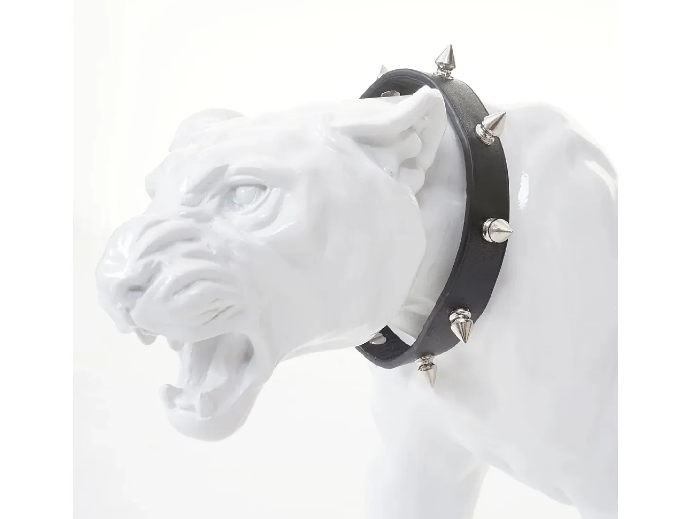 MCW Estatua-Figurita decorativa pantera con collar, alto brillo con collar Blanco