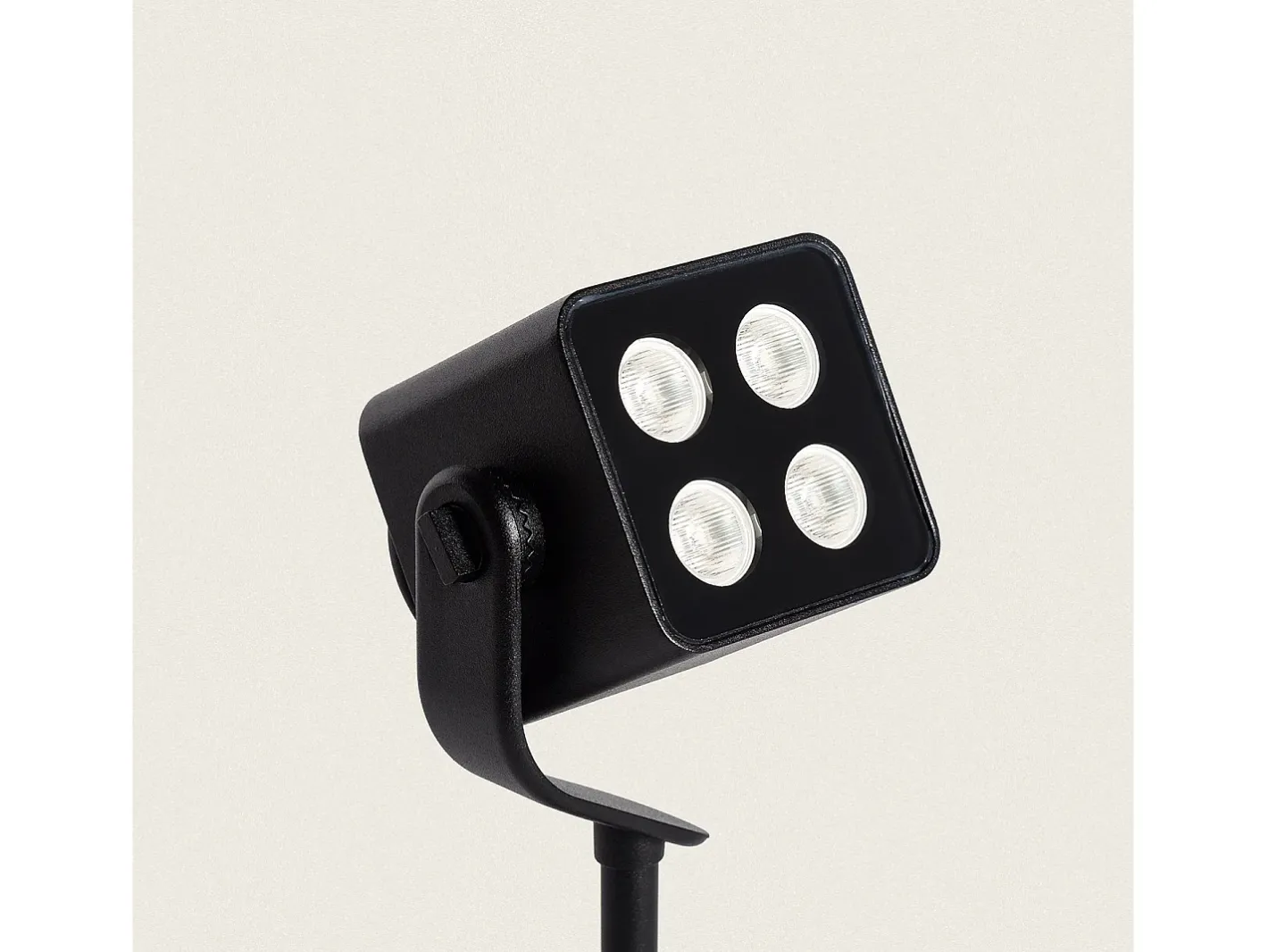 Ledkia Foco Exterior LED 11W con Pincho Attex Negro Clearance