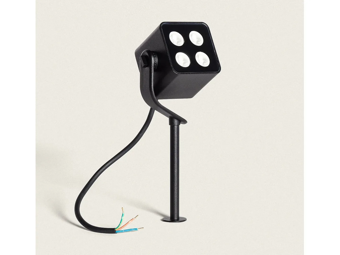 Ledkia Foco Exterior LED 11W con Pincho Attex Negro Clearance