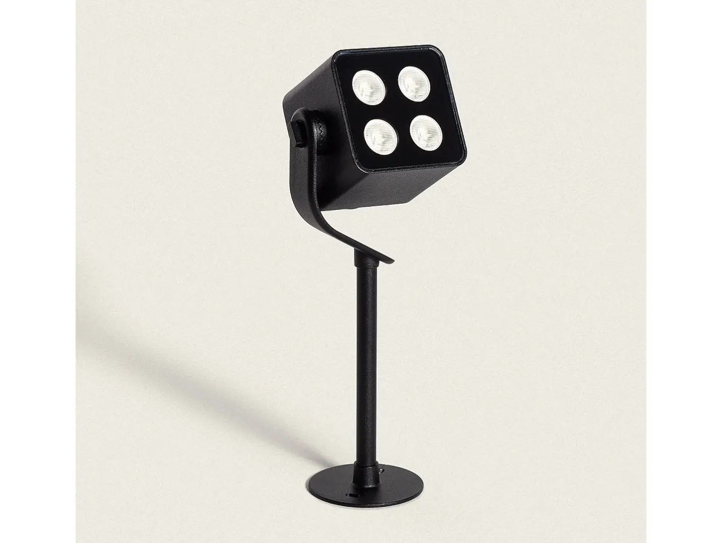 Ledkia Foco Exterior LED 11W con Pincho Attex Negro Clearance