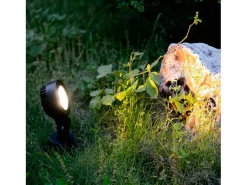 Ledkia Iluminación Exterior-Foco Exterior LED 3W con Pincho Argo 3000K Blanco Cálido Negro