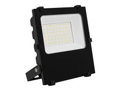 Outlet Ledkia Foco Proyector LED 30W 145 lm/W IP65 HE PRO Regulable 3000K Blanco Cálido Negro
