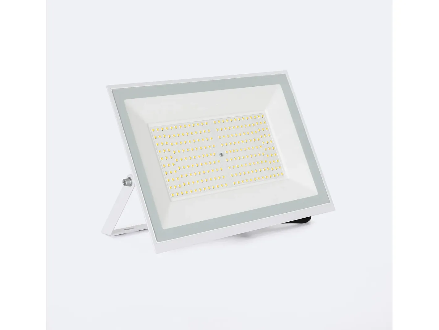 Ledkia Iluminación Exterior-Foco Proyector LED 150W 120 lm/W IP65 S3 3000K No Cálido Blanco