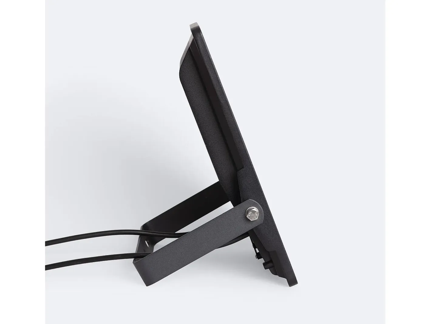 Ledkia Iluminación Exterior-Foco Proyector LED 150W 170 lm/W IP65 ELEGANCE Slim PRO 5000K 120º Blanco Frío Negro