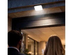 Ledkia Iluminación Exterior-Foco Proyector LED 10W 120 lm/W IP65 Slim Cristal Blanco 4000K Blanco Neutro Negro