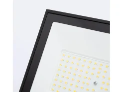 Ledkia Iluminación Exterior-Foco Proyector LED 70W 120 lm/W IP65 S3 3000K No Blanco Cálido Negro