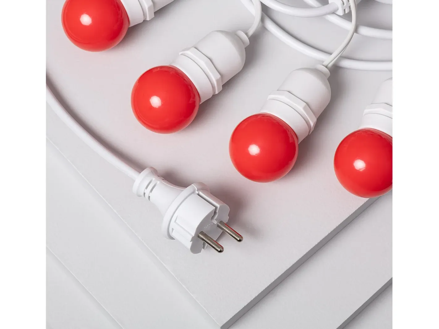 Ledkia Guirnalda Luminosa-Guirnalda Exterior con Bombillas LED E27 5.5m IP65 Blanco Rojo Multicolor