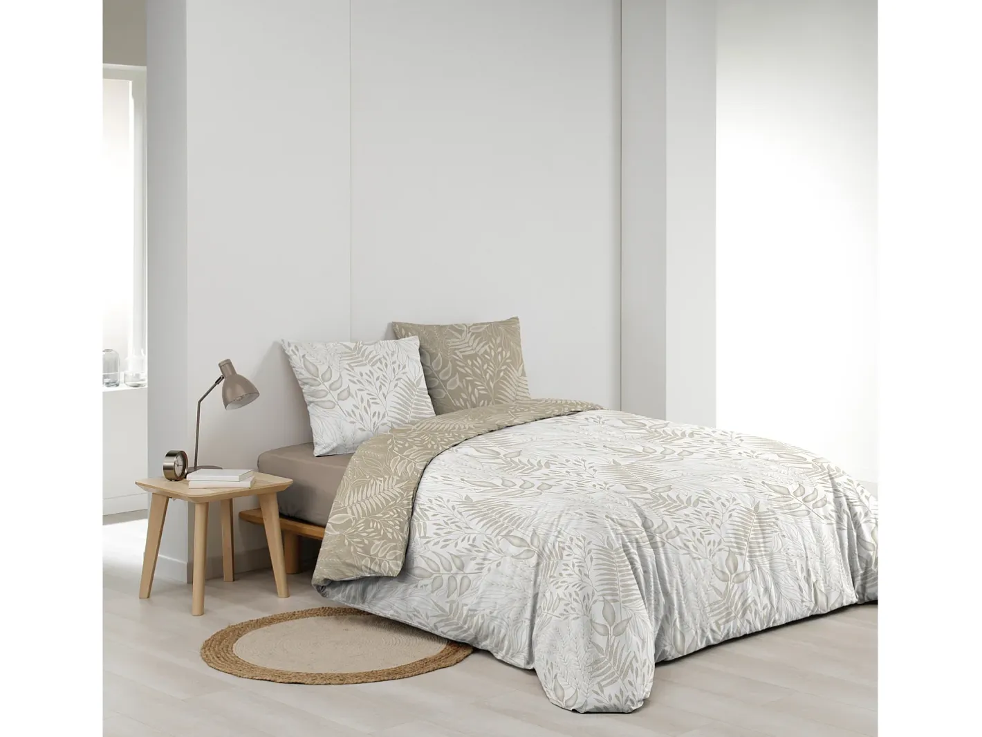 Douceur d'intérieur Juego de cama reversible Cassia 240x220 cm en algodón 100% Oeko-Tex con motivo floral con 2 fundas de almohada 63x63 cm Beige Outlet