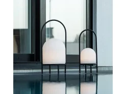ebuy24 Lámpara De Mesa-Lámpara de mesa Colie LED para exterior 26x53x26cm color . Negro