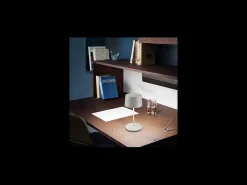 Lámpara de mesa LED Olivia Pro mini recargable y regulable en color Naranja Best