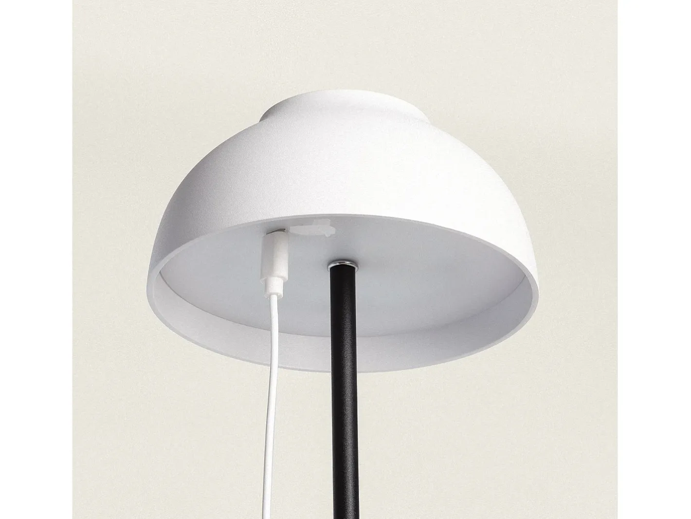 Sale Ledkia Lámpara de Mesa LED Portátil para Exterior con Batería USB Recargable Carlo / Negro Blanco
