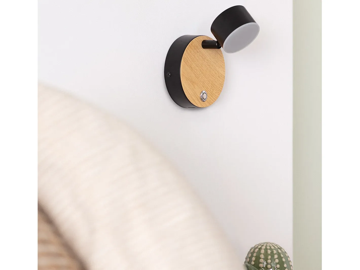 Discount Ledkia Lámpara de Pared LED 5W Metal con Interruptor Serifos Negro