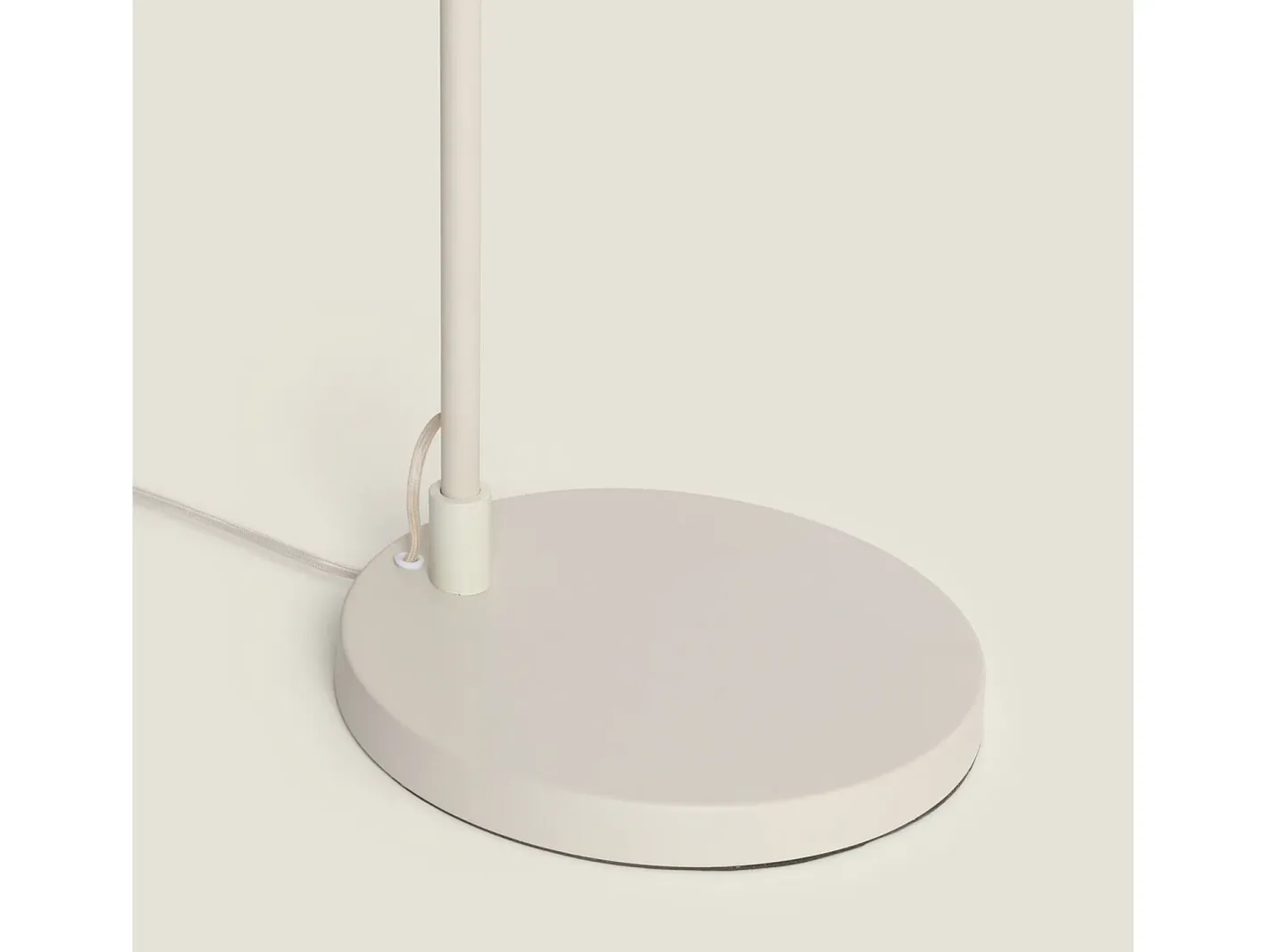 New Ledkia Lámpara de Pie LED 8W Metal Evian Beige