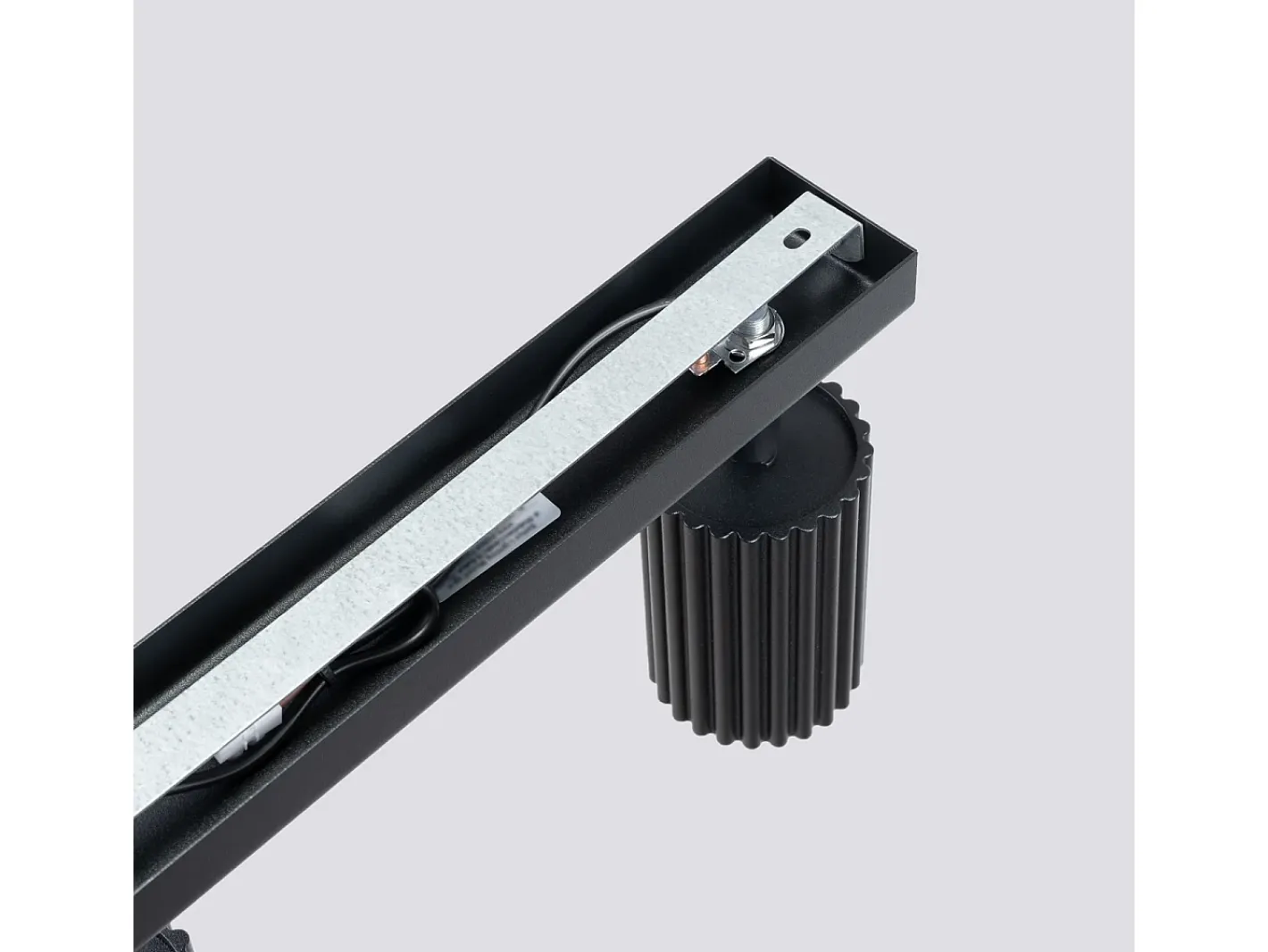 Sollux Lighting Plafón-Lámpara de techo Gloow minimalista de aluminio - 6 fuentes luminosas 3000K - L.117 x A.16,5 cm - Negro