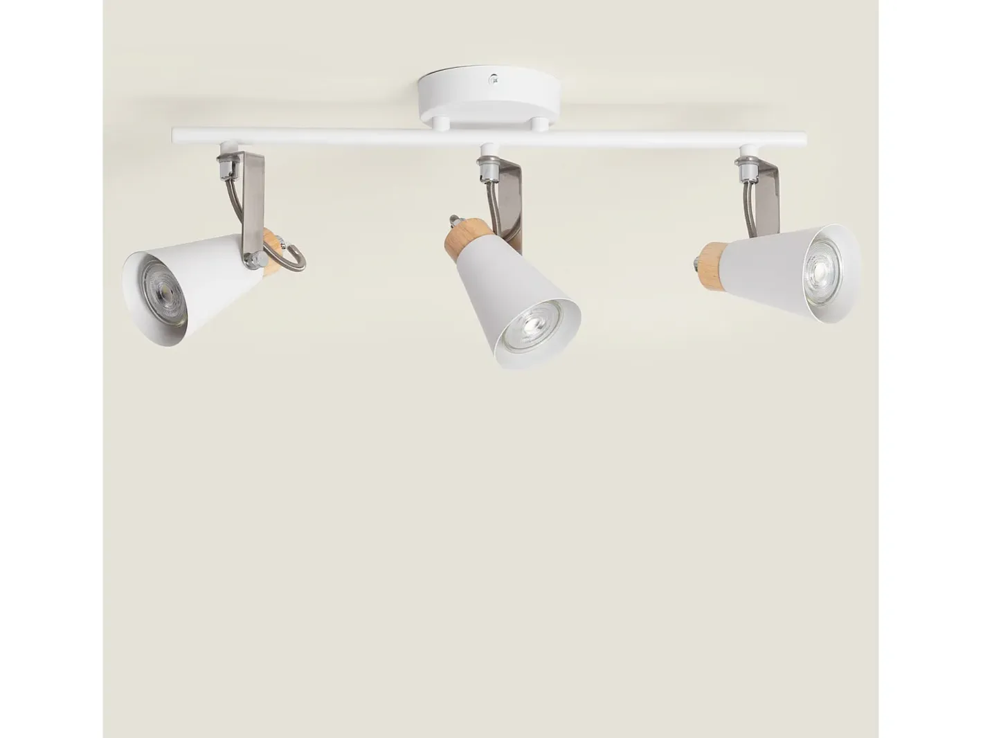 Ledkia Lámpara de Techo Orientable Metal y Madera 3 Focos Mara Blanco Multicolor Outlet