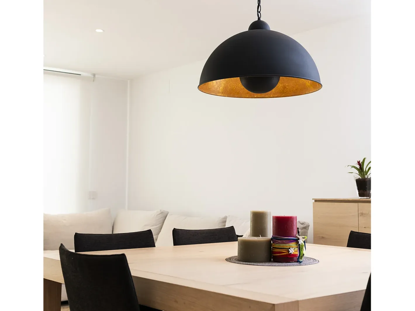 Lámpara Suspendida-Lámpara de techo TANNA de estilo moderno y industrial - Alt. 165 cm x D. 53 cm - E27 60W - acero - y pan de oro - IP20 Negro