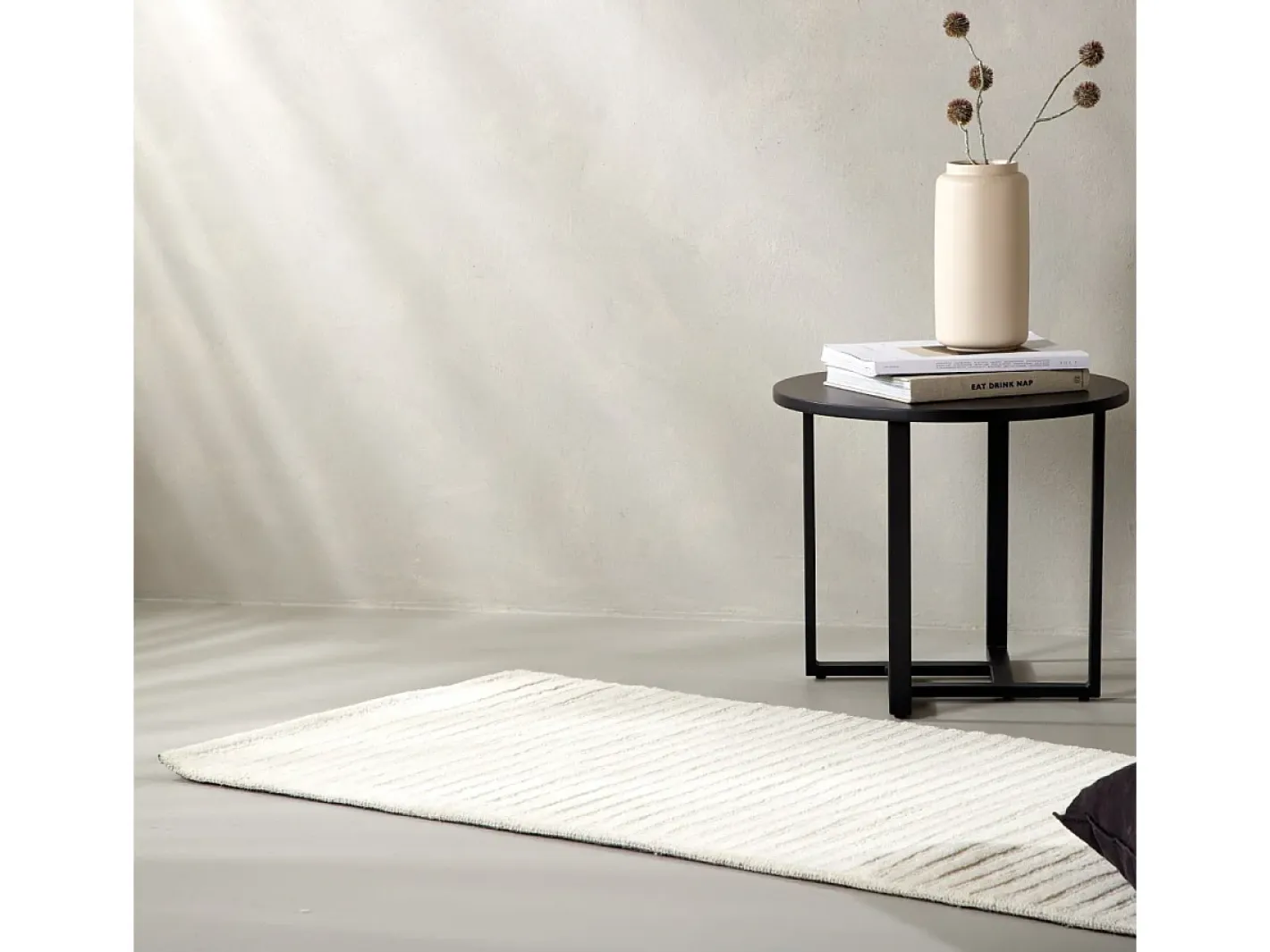 Discount ebuy24 Milton corre 200x72cm color blanco. Marfil