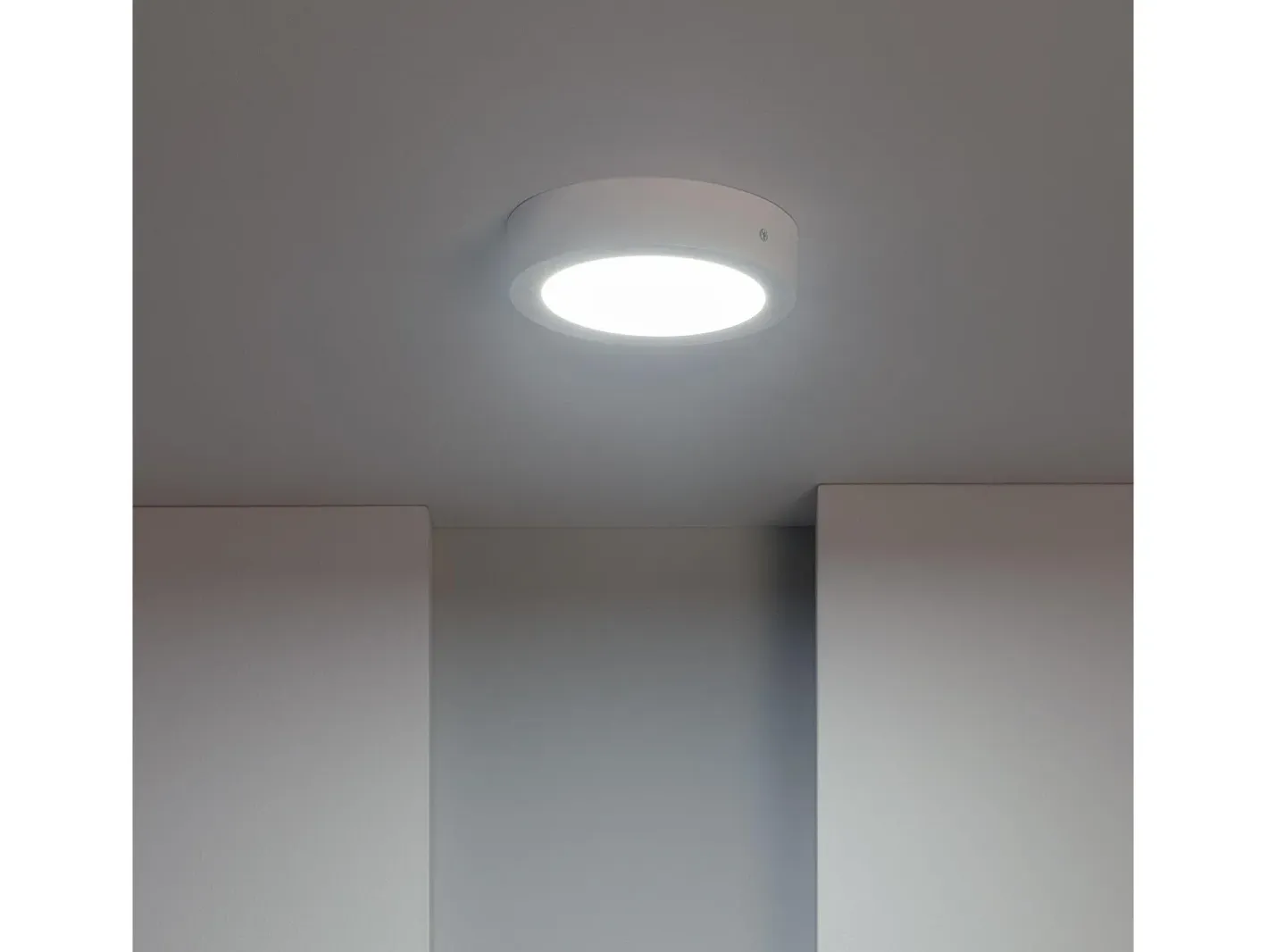 Ledkia Iluminación Exterior-Plafón LED 12W Circular SwitchCCT Seleccionable Ø170 mm Regulación Compatible con Mando RF V2 Seleccionable (Cálido-Neutro-Frío) Blanco
