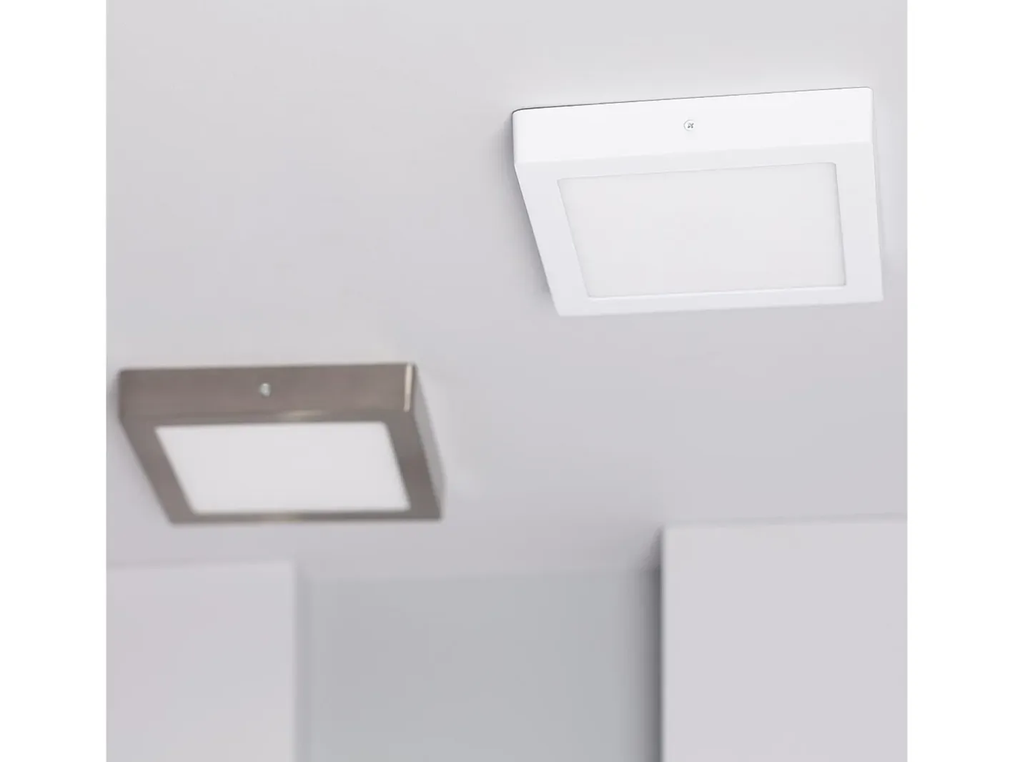 Ledkia Plafón LED 18W Cuadrado Metal 225x225 mm Silver 3000K Blanco Cálido Multicolor Hot