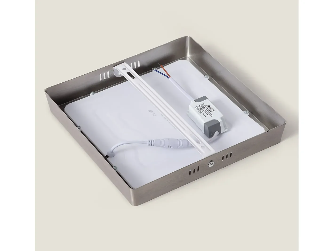 Ledkia Plafón LED 18W Cuadrado Metal 225x225 mm Silver 3000K Blanco Cálido Multicolor Hot