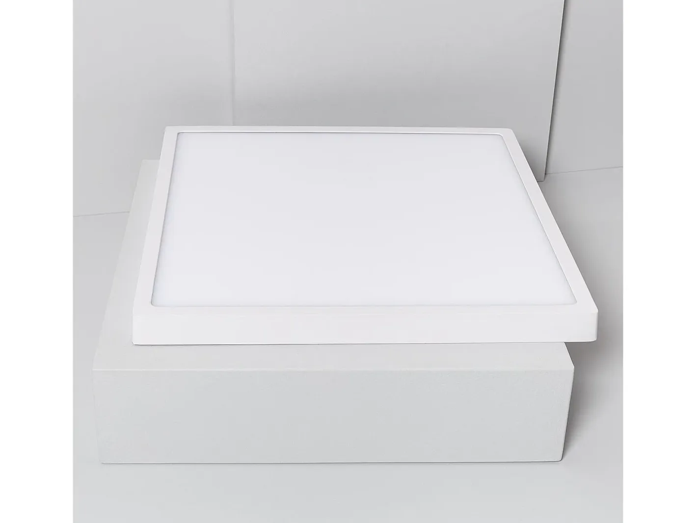 Ledkia Plafón-Plafón LED 30W Cuadrado Superslim CCT Seleccionable 400x400 mm Seleccionable (Cálido-Neutro-Frío) Multicolor