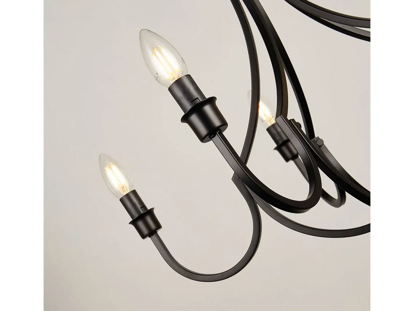 New Searchlight Lodge Colgante de 5 luces de metal . Negro