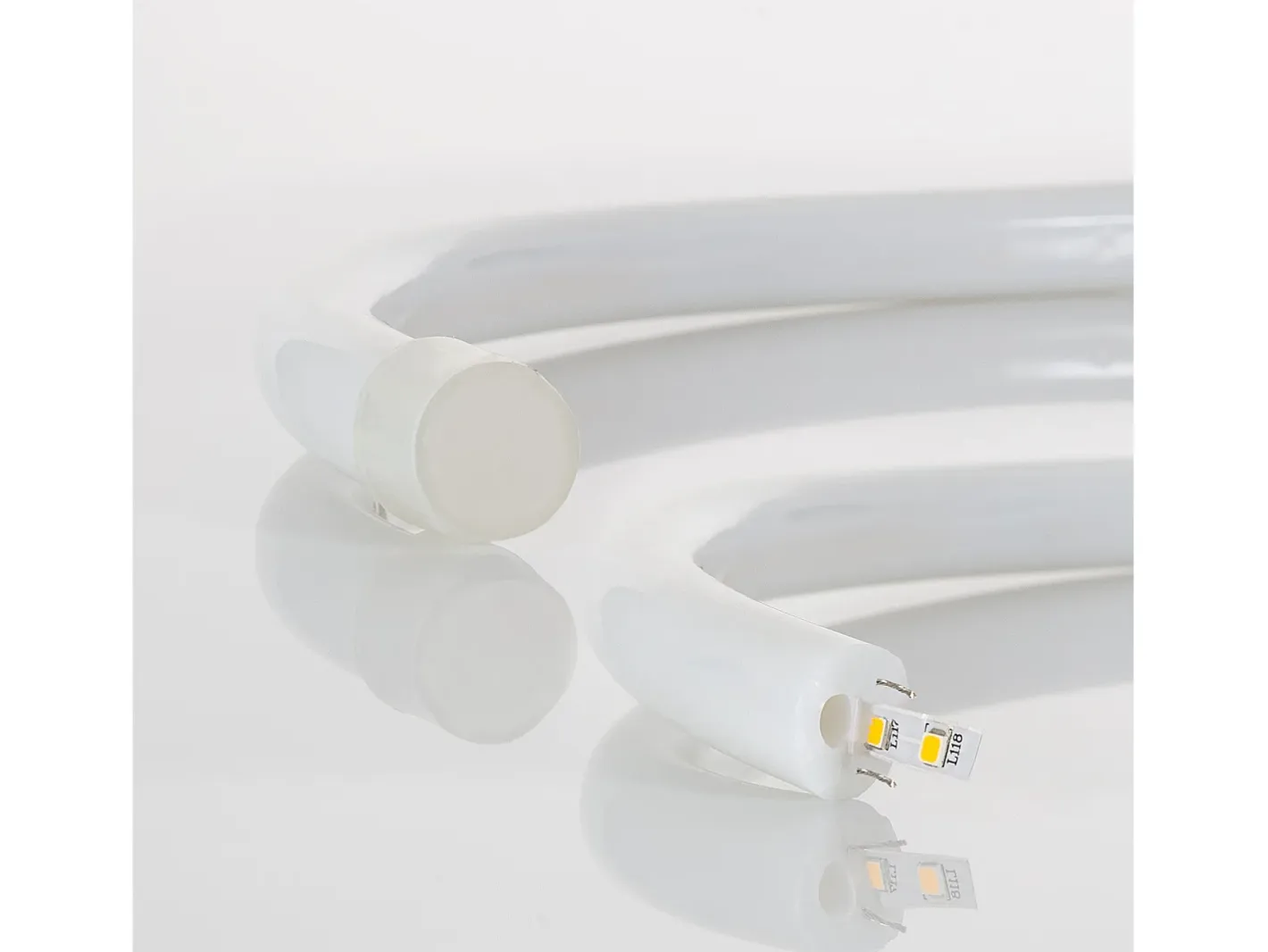 Ledkia Iluminación Exterior-Tira LED Neón Regulable 220V Rojo Circular 360 9W/m Corte 100cm IP67 a Medida 1 m Blanco