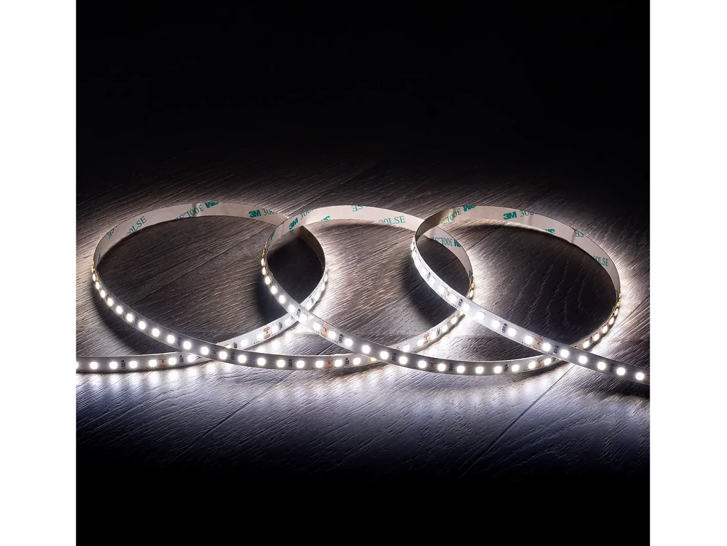 Ledkia Iluminación Exterior-Tira LED 24V SMD 120 LED/m 5m 16W/m 2000lm/m High Lumen Ancho 8mm Corte 5cm IP20 6000K Frío Blanco