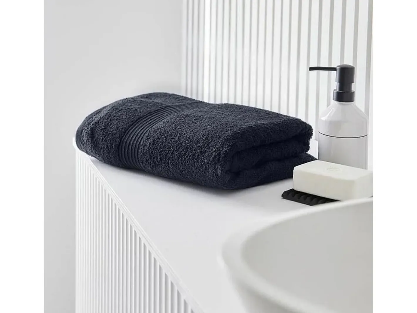 Today Toalla de baño Azul marino 90 x 150 cm Azul oscuro Clearance